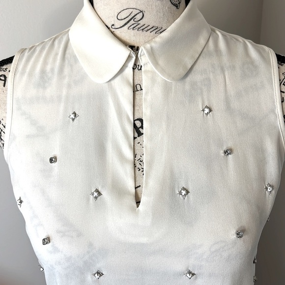 ANN TAYLOR PETITE XSP • IVORY SLEEVELESS BLOUSE • FAUX PEARLS and CRYSTALS - Picture 4 of 9